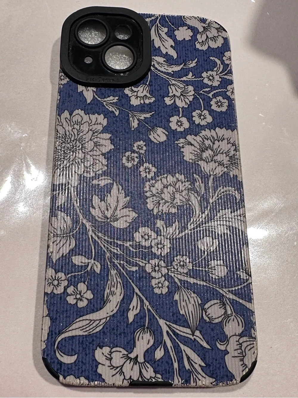 iPhones 15 Blue Floral Protective Phone Case - Unbranded Apple